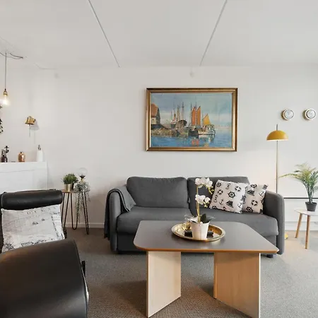 1 Bedroom Awesome In Apartment Allinge-Sandvig