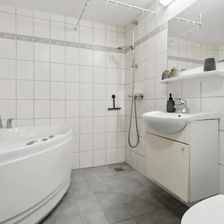 1 Bedroom Awesome In * Allinge-Sandvig