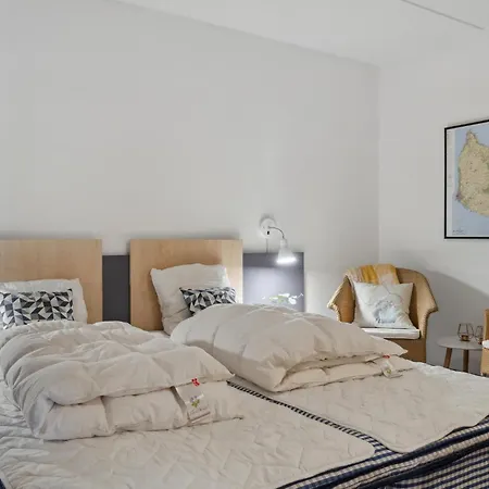 1 Bedroom Awesome In